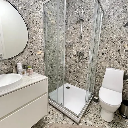 Apartment Utopia *